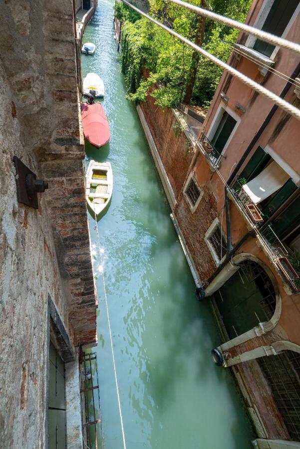 ונציה San Polo Canal View Apartments By Wonderful Italy מראה חיצוני תמונה